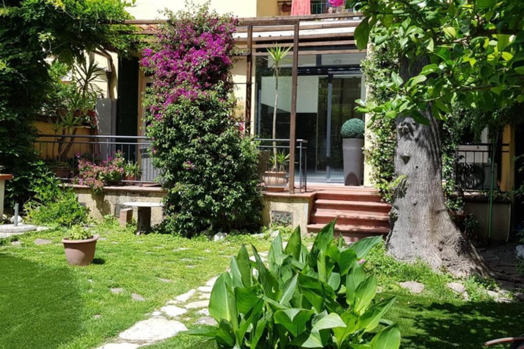 La Casa Con Piscina Riscaldata Interna Anna Luxury Garden Pisa Exterior foto