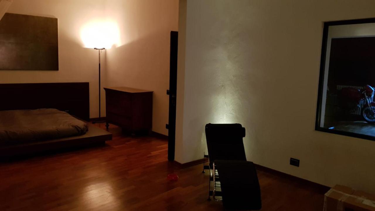 La Casa Con Piscina Riscaldata Interna Anna Luxury Garden Pisa Exterior foto